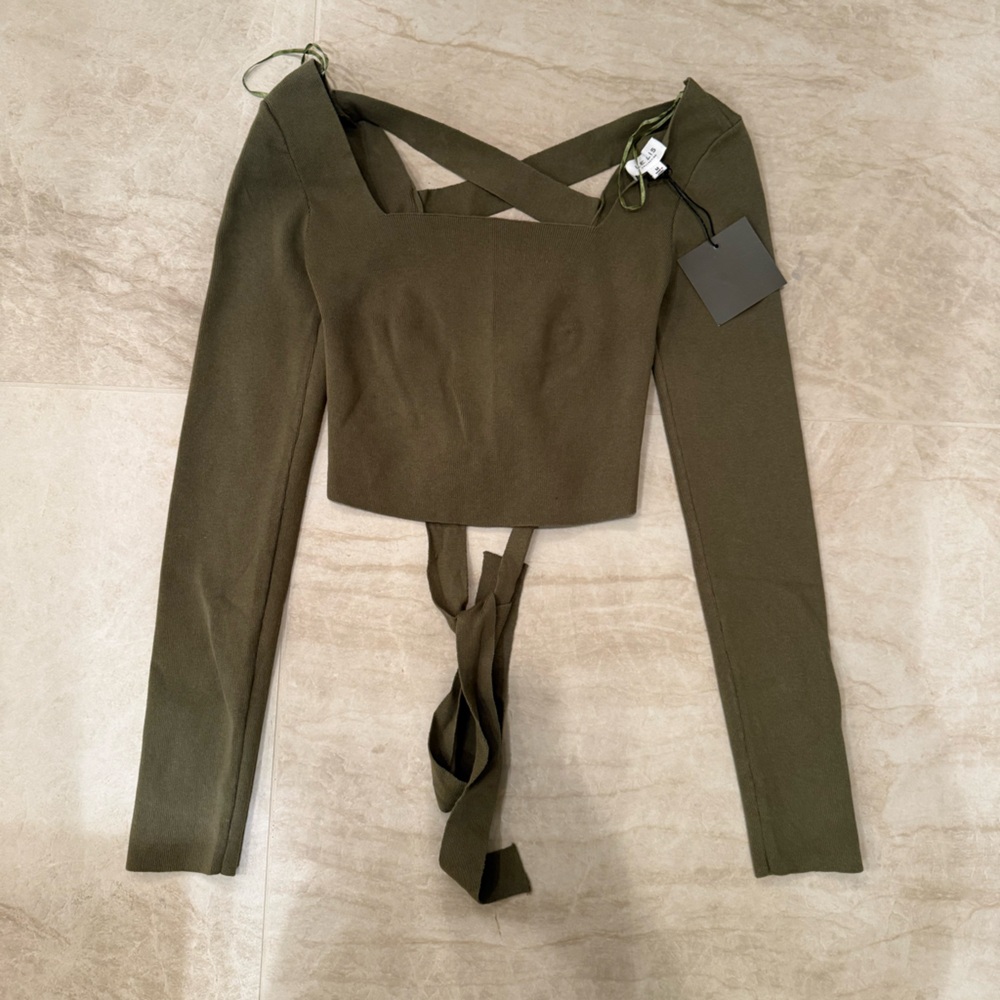 Le Lis Cropped Tie Up Shirt